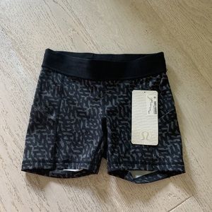 Spandex lululemon shorts